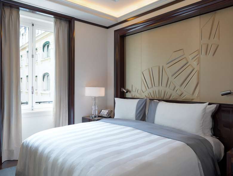 https://www.somecgruppo.com/wp-content/uploads/2021/10/HotelPeninsulaParigi_2.jpg