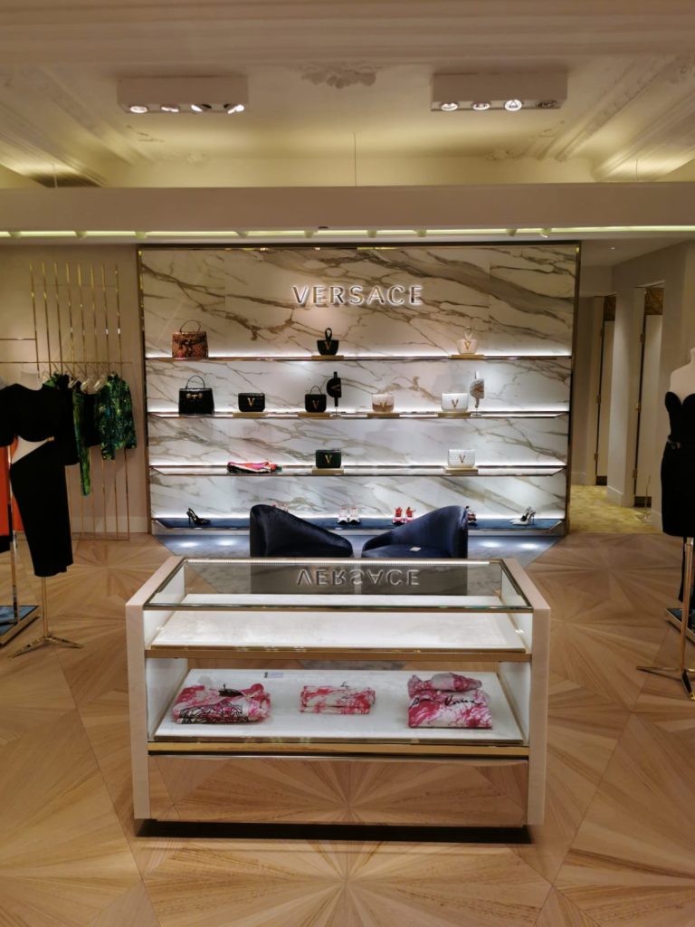 Versace clearance young outlet